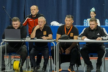 Спортсмены разыграли награды на коврах «Олимпийского»